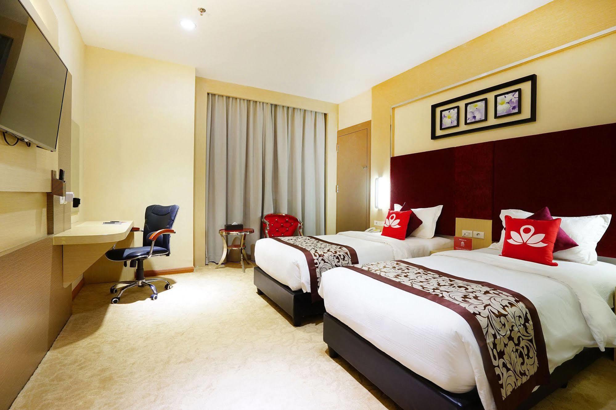 Zen Rooms Near Bcs Mall Penuin Batam Εξωτερικό φωτογραφία