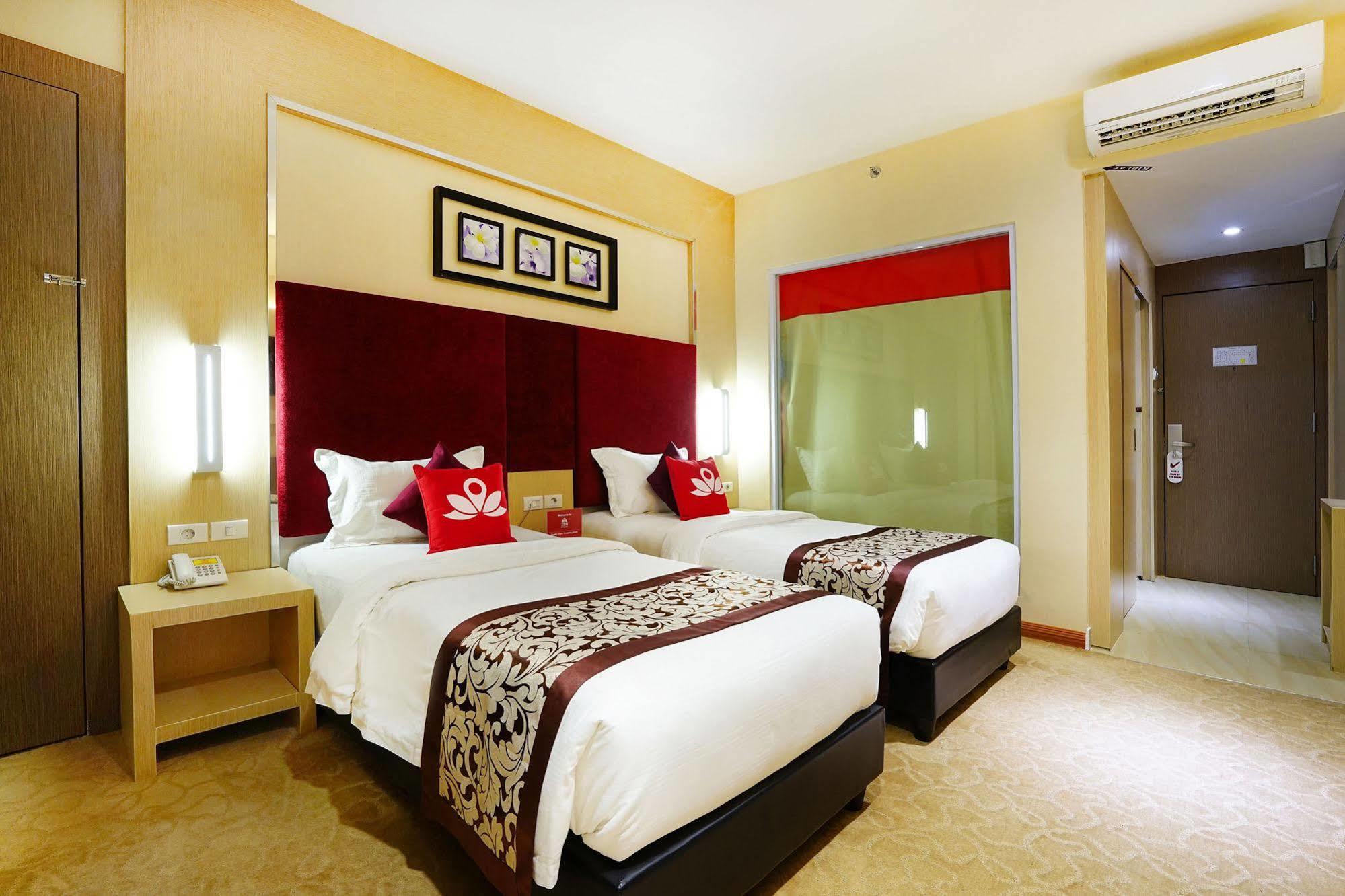 Zen Rooms Near Bcs Mall Penuin Batam Εξωτερικό φωτογραφία