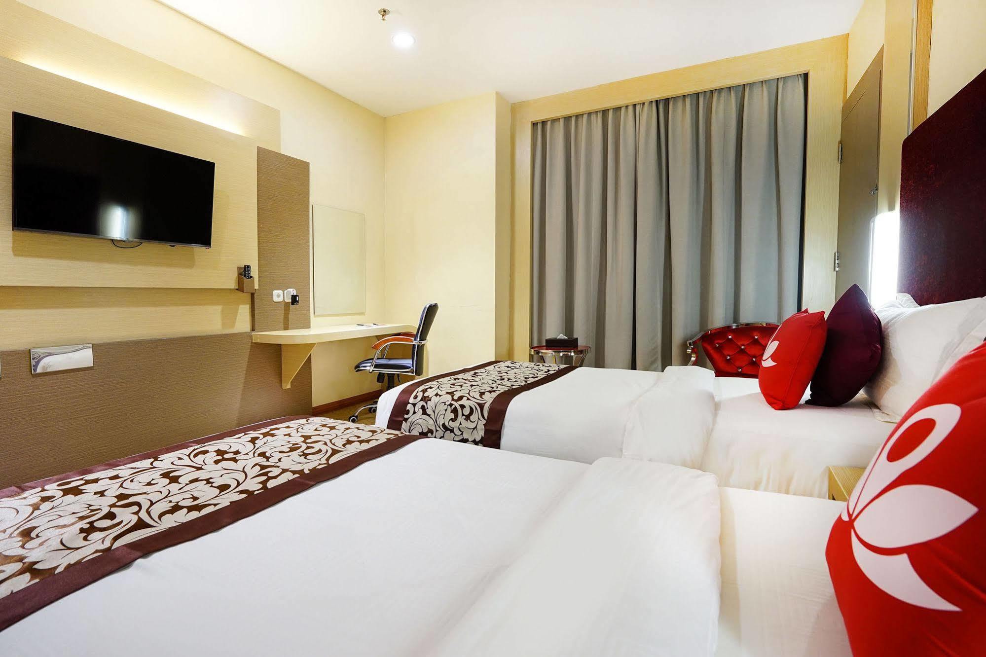 Zen Rooms Near Bcs Mall Penuin Batam Εξωτερικό φωτογραφία