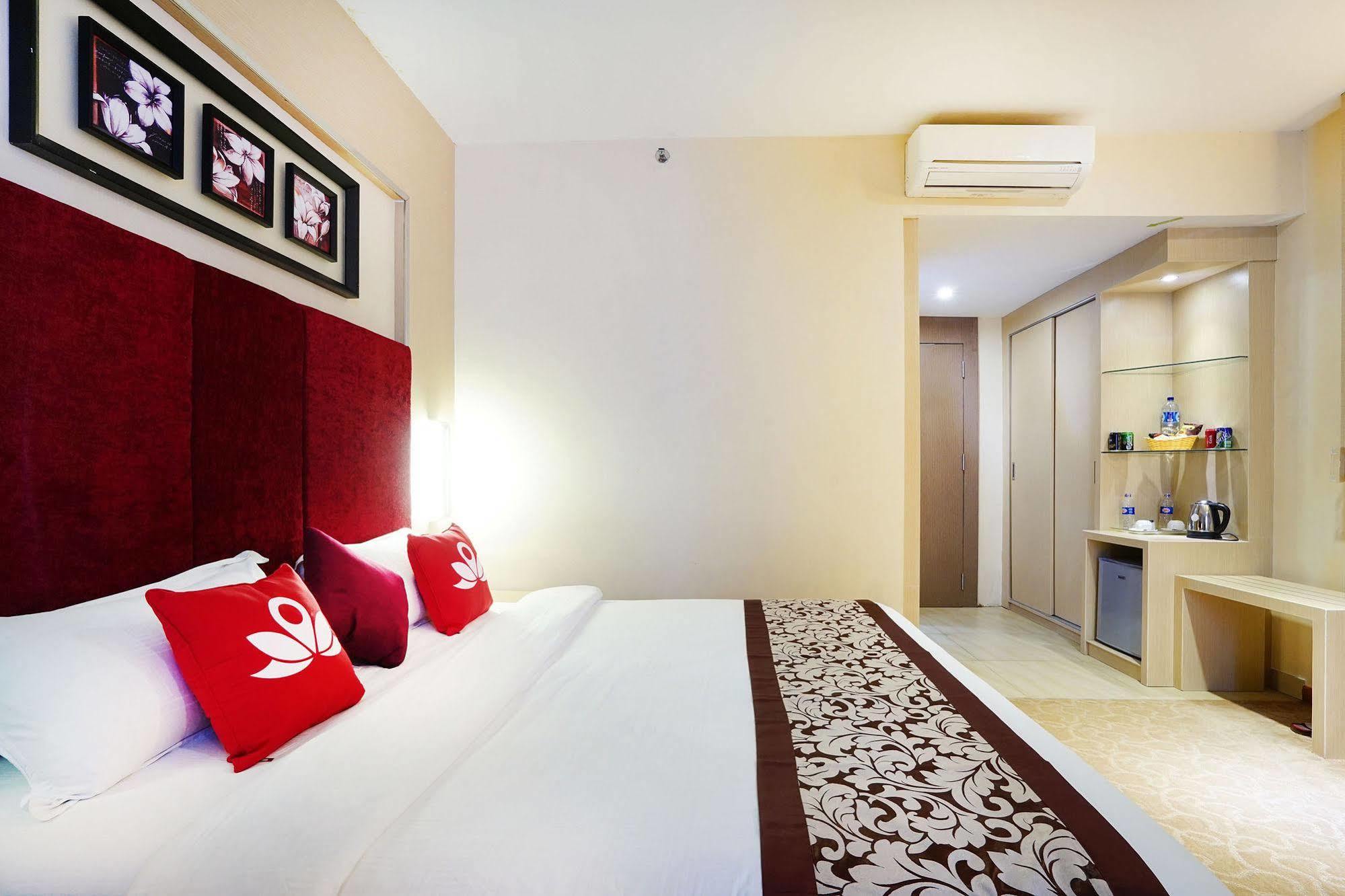 Zen Rooms Near Bcs Mall Penuin Batam Εξωτερικό φωτογραφία